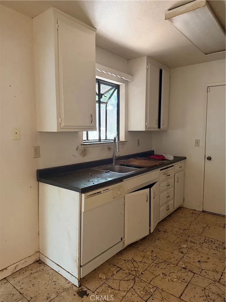 14762 Masterson Magalia, CA 95954