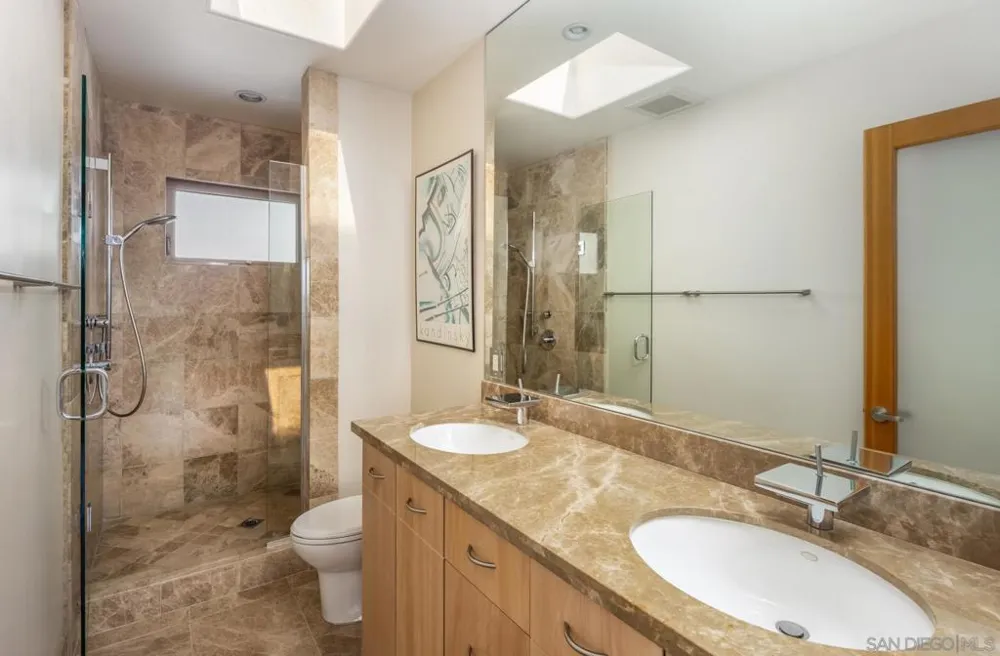 2247 El Amigo Rd Del Mar, CA 92014