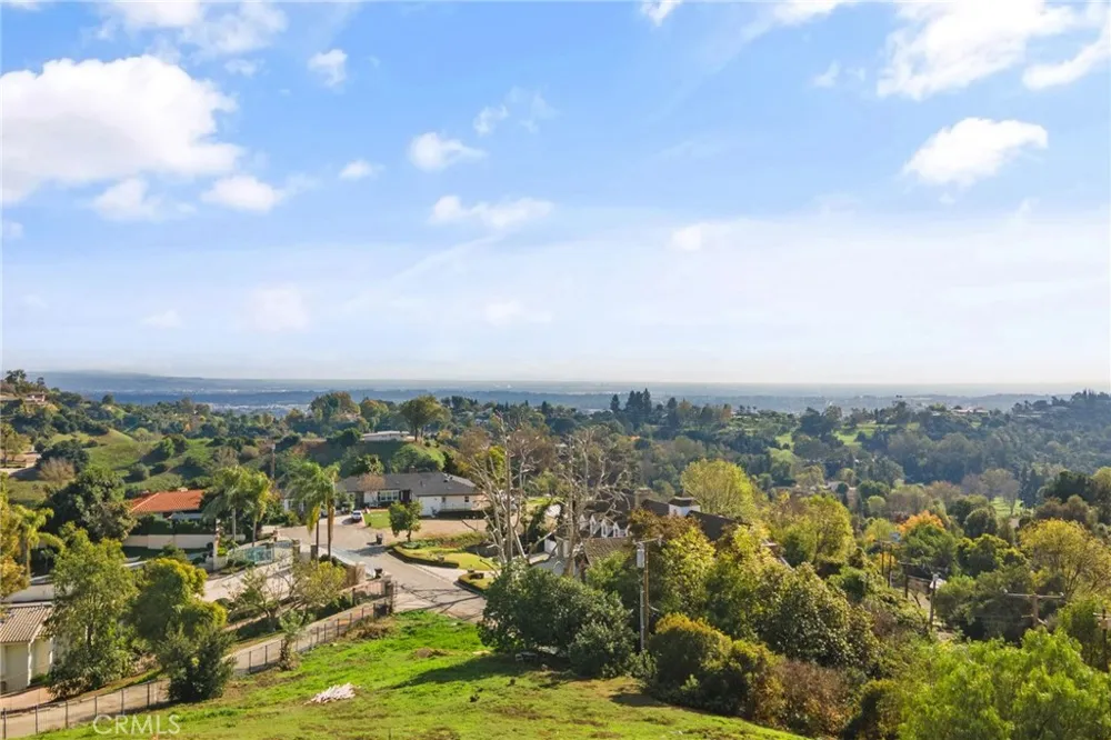 2264 Papaya Drive La Habra Heights, CA 90631