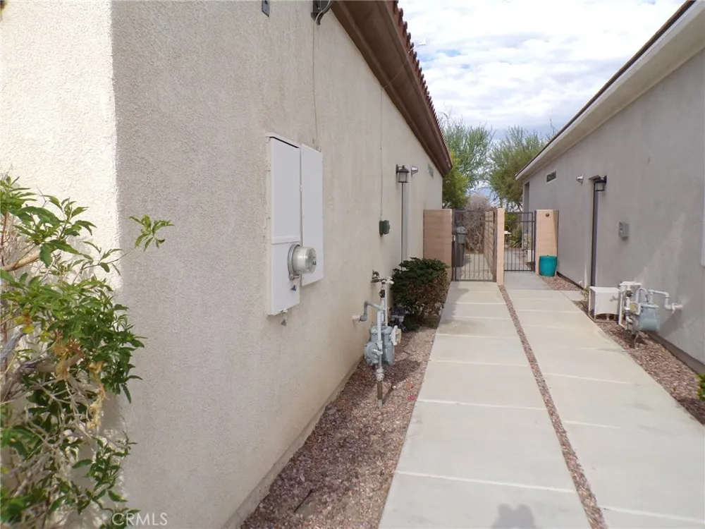 38821 Camino Aguacero Indio, CA 92203