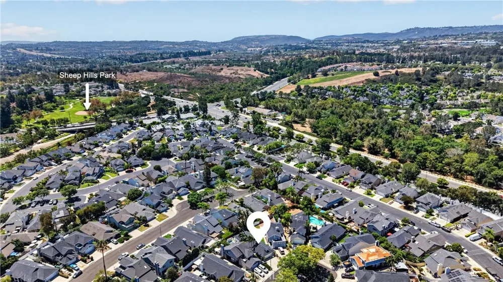 16 Deer Creek Lane Laguna Hills, CA 92653