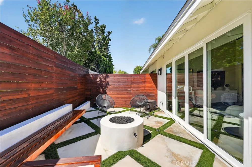 16 Deer Creek Lane Laguna Hills, CA 92653