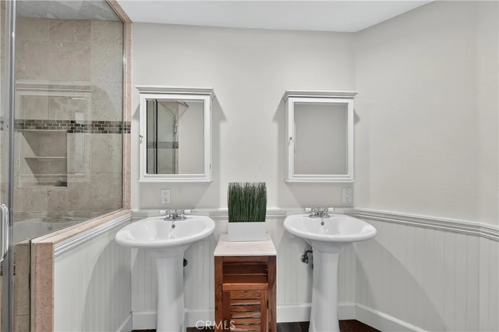 16 Deer Creek Lane Laguna Hills, CA 92653