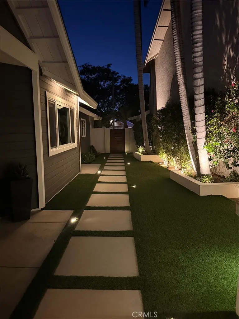 16 Deer Creek Lane Laguna Hills, CA 92653