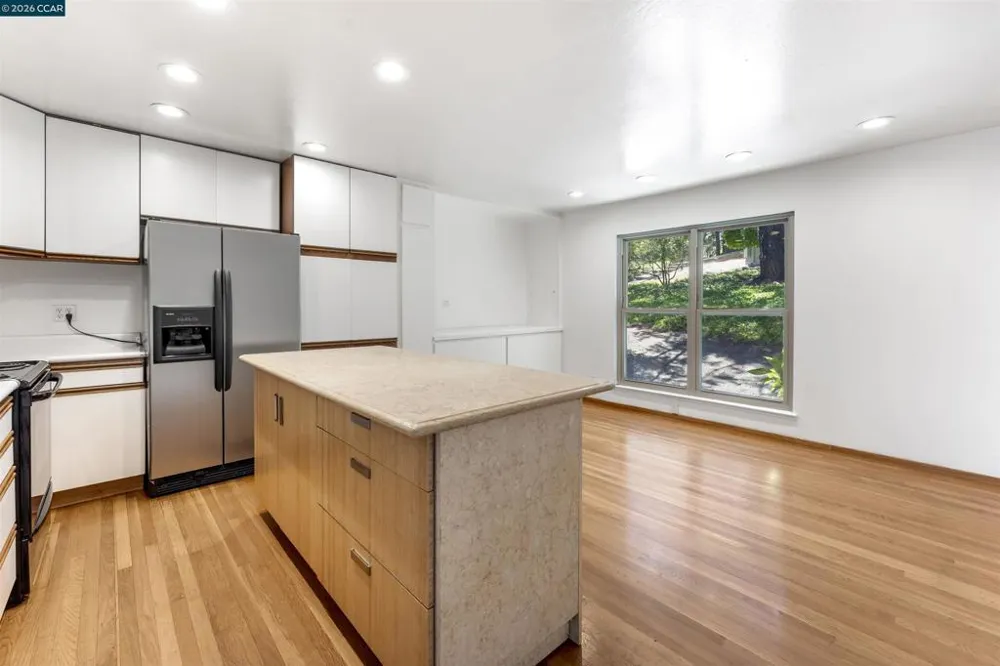 2091 Ascot Dr. #130 Moraga, CA 94556
