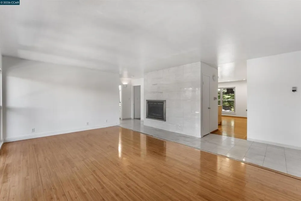 2091 Ascot Dr. #130 Moraga, CA 94556