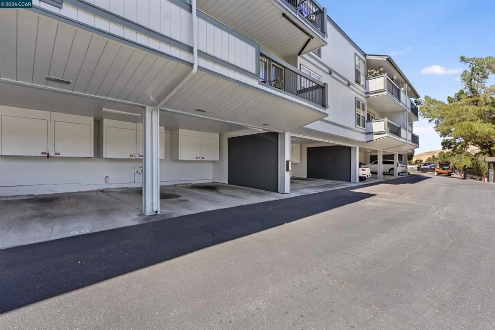 2091 Ascot Dr. #130 Moraga, CA 94556