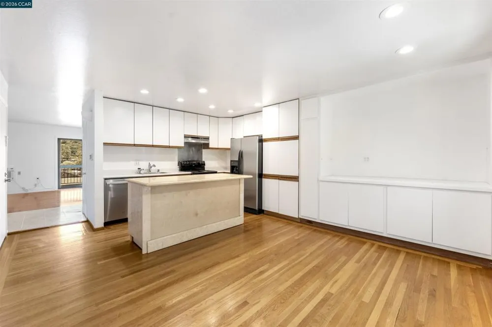 2091 Ascot Dr. #130 Moraga, CA 94556