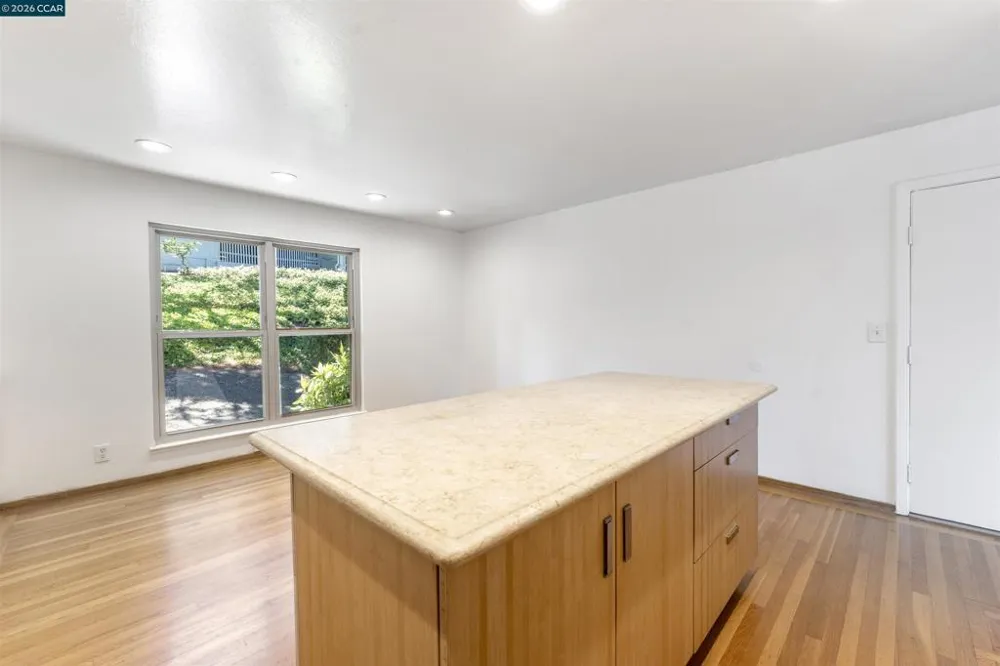 2091 Ascot Dr. #130 Moraga, CA 94556