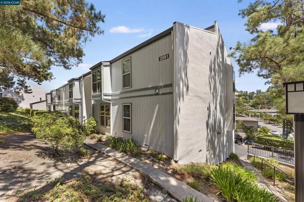 2091 Ascot Dr. #130 Moraga, CA 94556