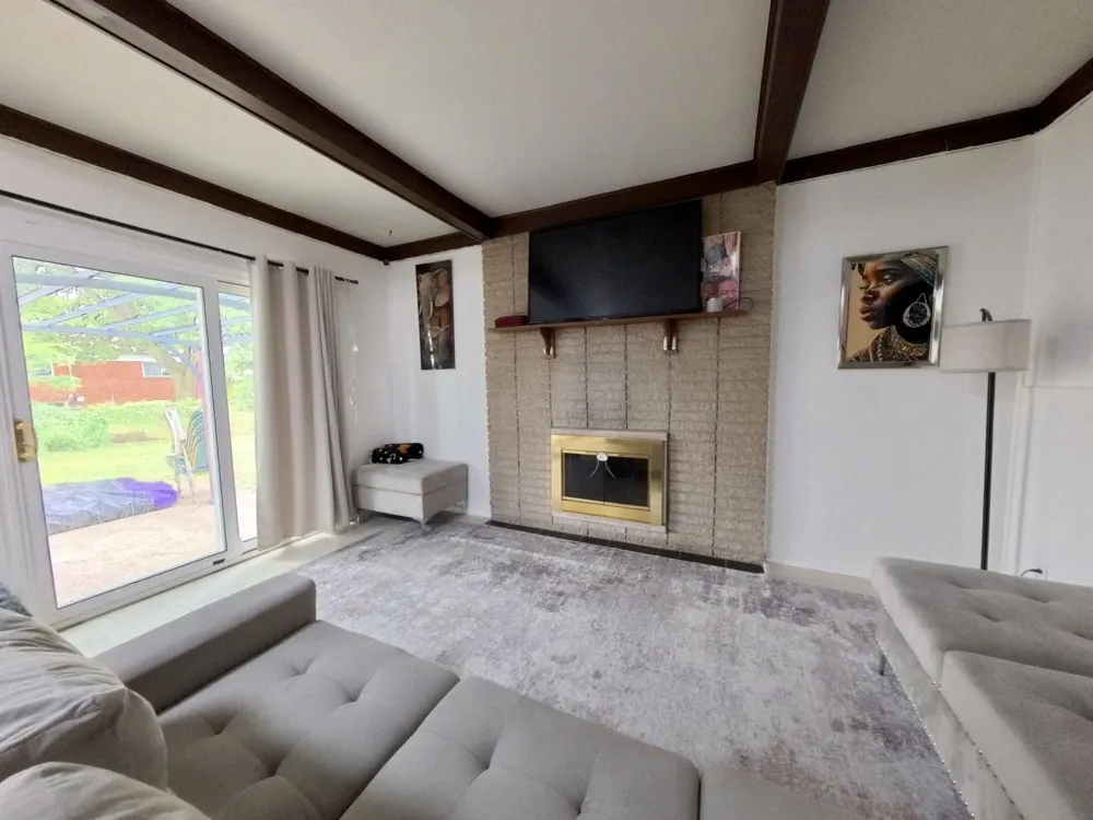 32155 Columbus Drive Warren, MI 48088