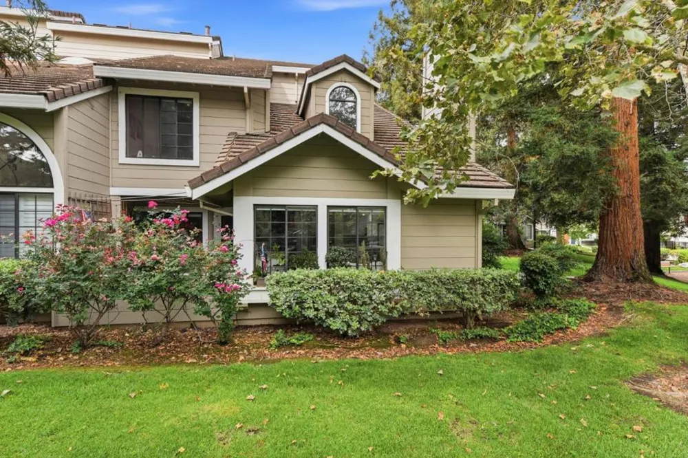 2561 Yerba Bank San Jose, CA 95121