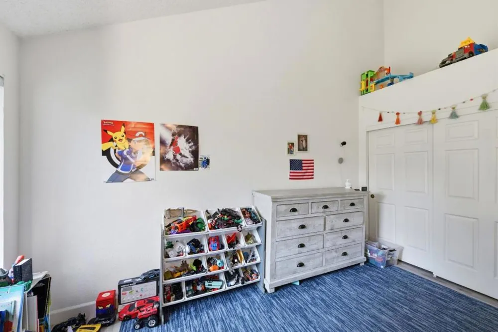 2561 Yerba Bank San Jose, CA 95121