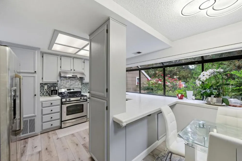 2561 Yerba Bank San Jose, CA 95121