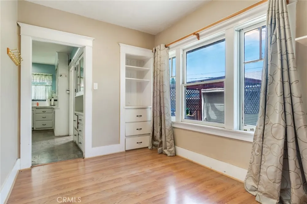 624 S Victoria Corona, CA 92879