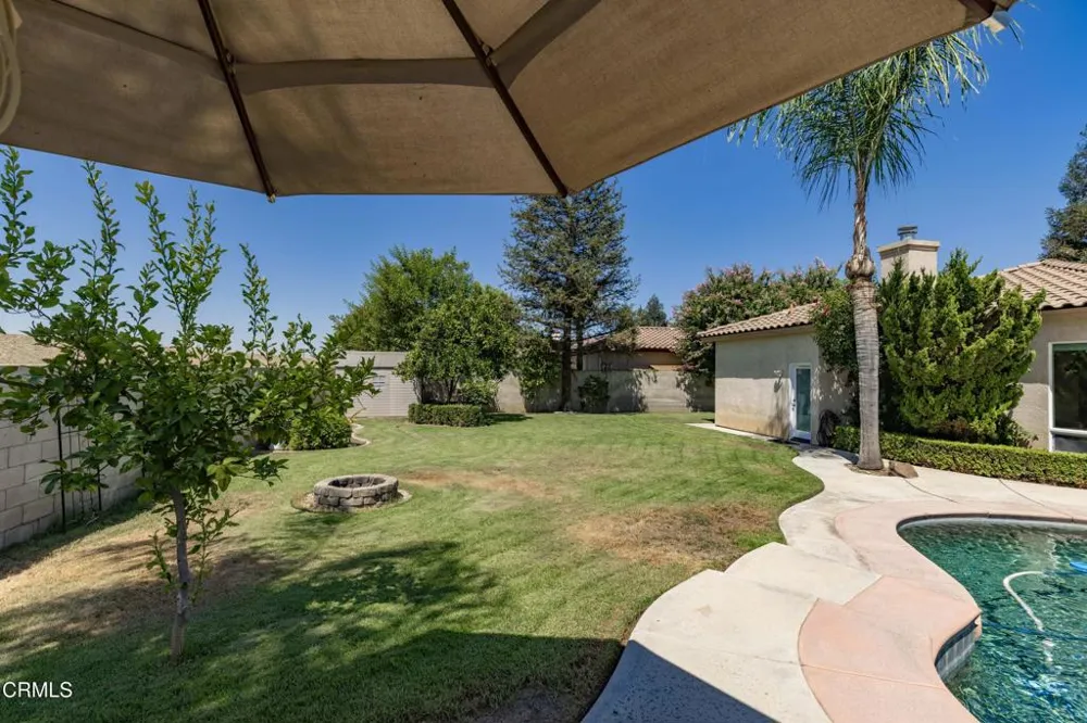 10503 Hinderhill Drive Bakersfield, CA 93312