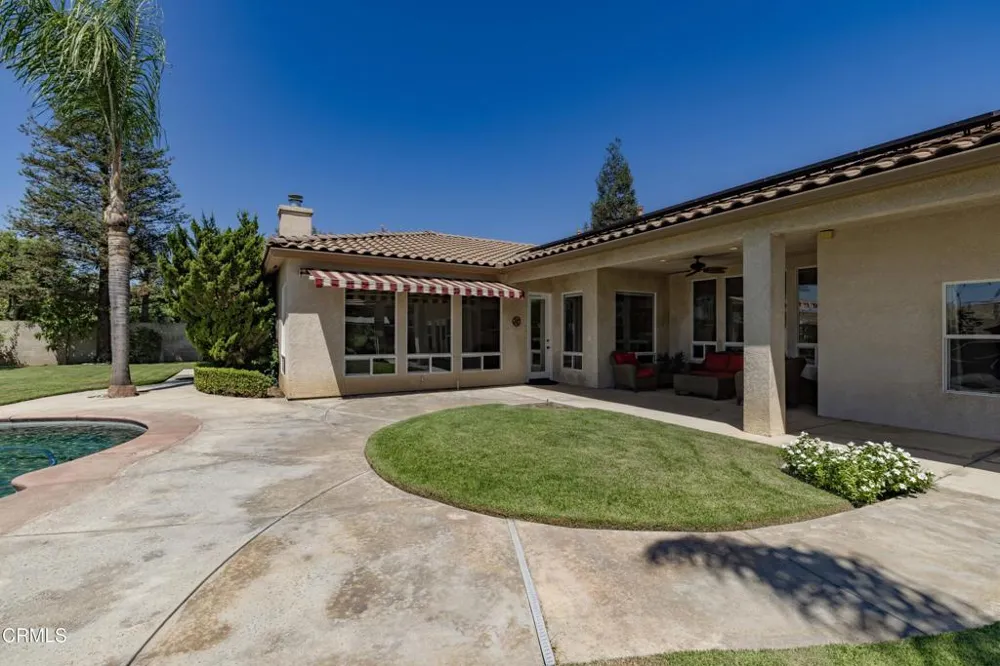 10503 Hinderhill Drive Bakersfield, CA 93312