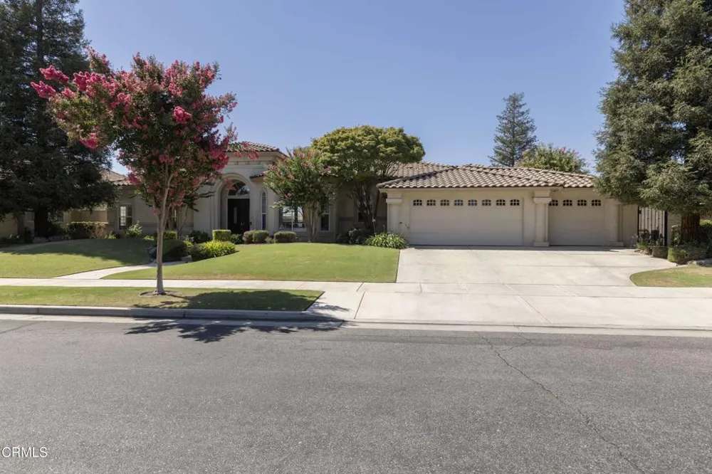 10503 Hinderhill Drive Bakersfield, CA 93312