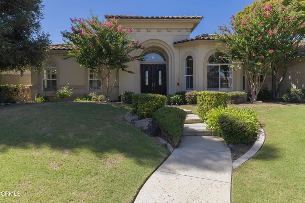 10503 Hinderhill Drive Bakersfield, CA 93312