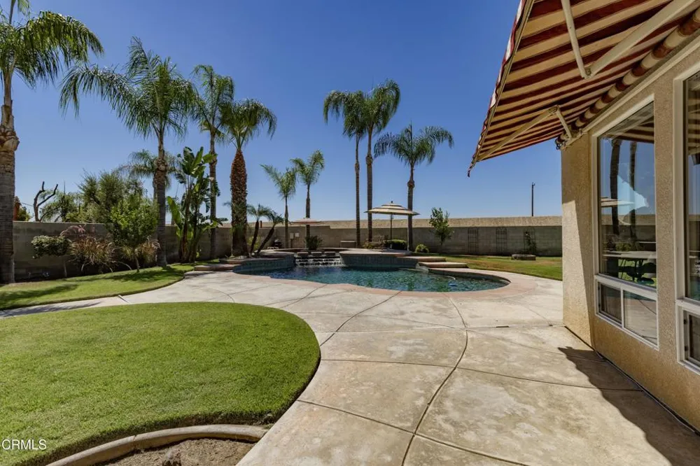 10503 Hinderhill Drive Bakersfield, CA 93312