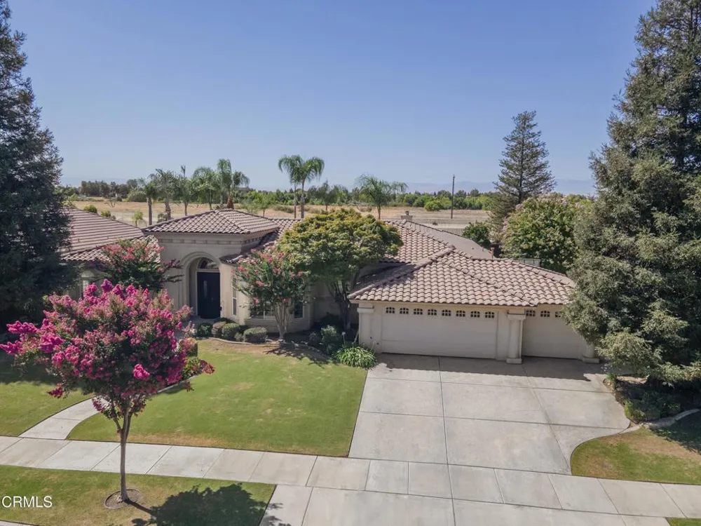 10503 Hinderhill Drive Bakersfield, CA 93312
