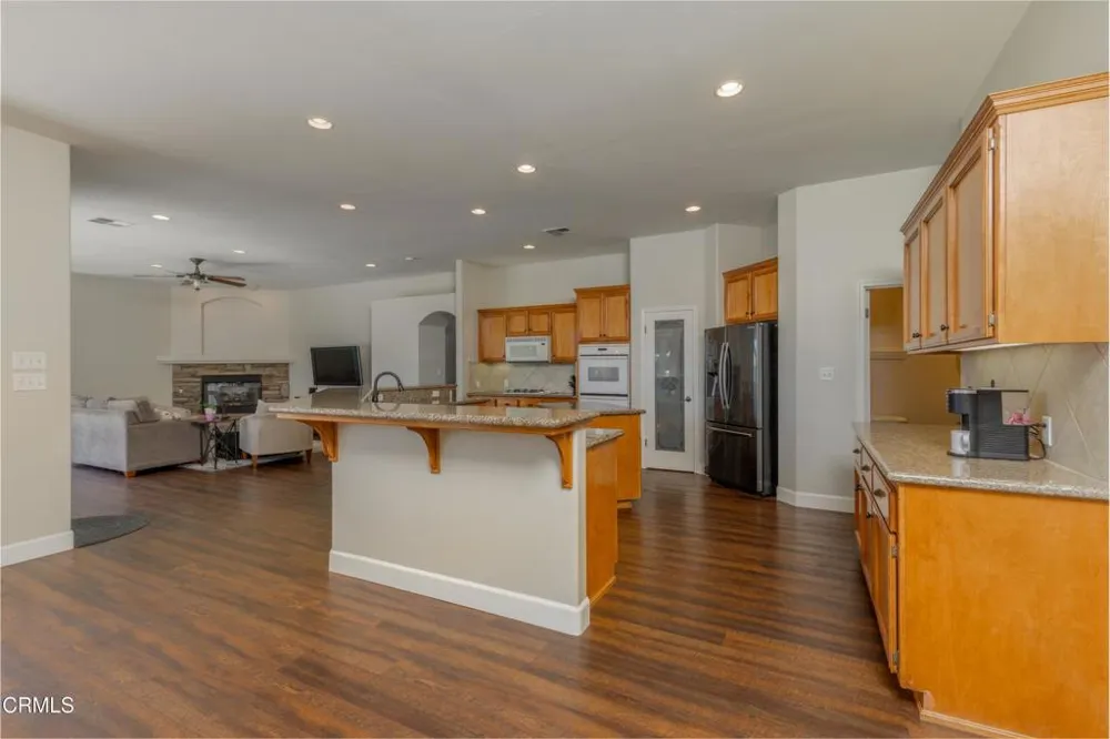 10503 Hinderhill Drive Bakersfield, CA 93312
