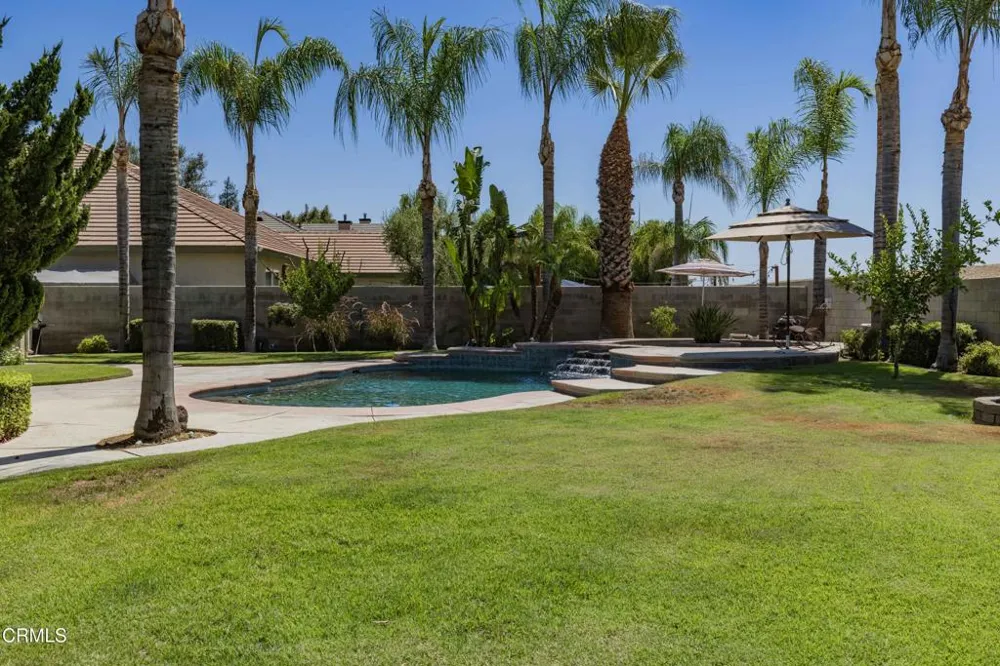 10503 Hinderhill Drive Bakersfield, CA 93312