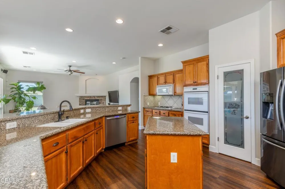 10503 Hinderhill Drive Bakersfield, CA 93312
