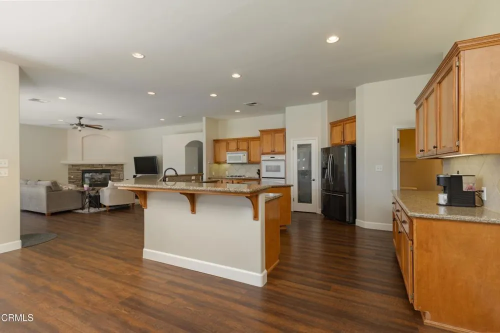 10503 Hinderhill Drive Bakersfield, CA 93312