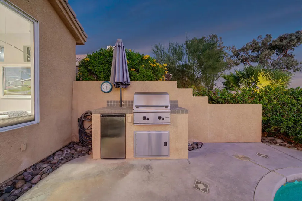 67361 Laguna Drive Cathedral City, CA 92234