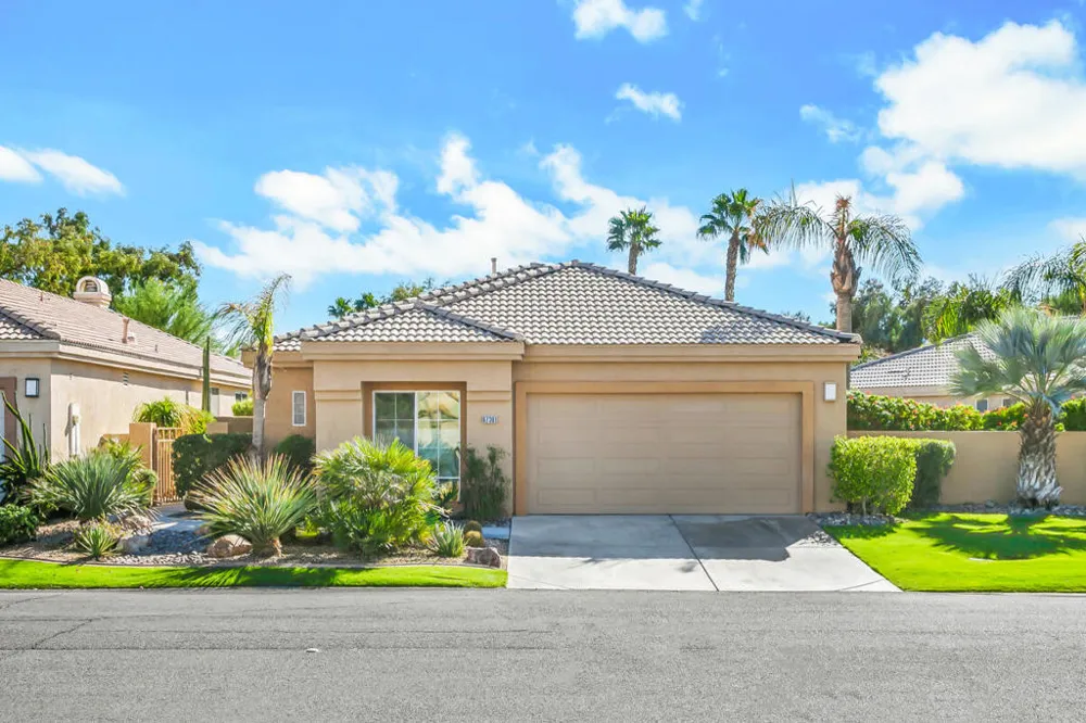 67361 Laguna Drive Cathedral City, CA 92234