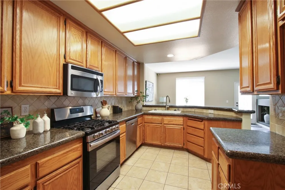 904 Turner #17 Ontario, CA 91764