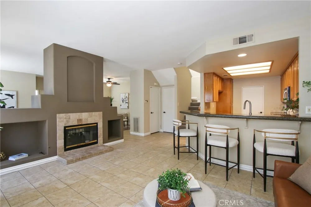 904 Turner #17 Ontario, CA 91764