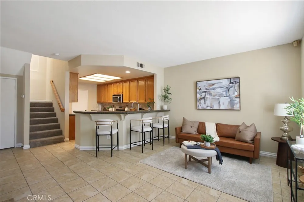 904 Turner #17 Ontario, CA 91764