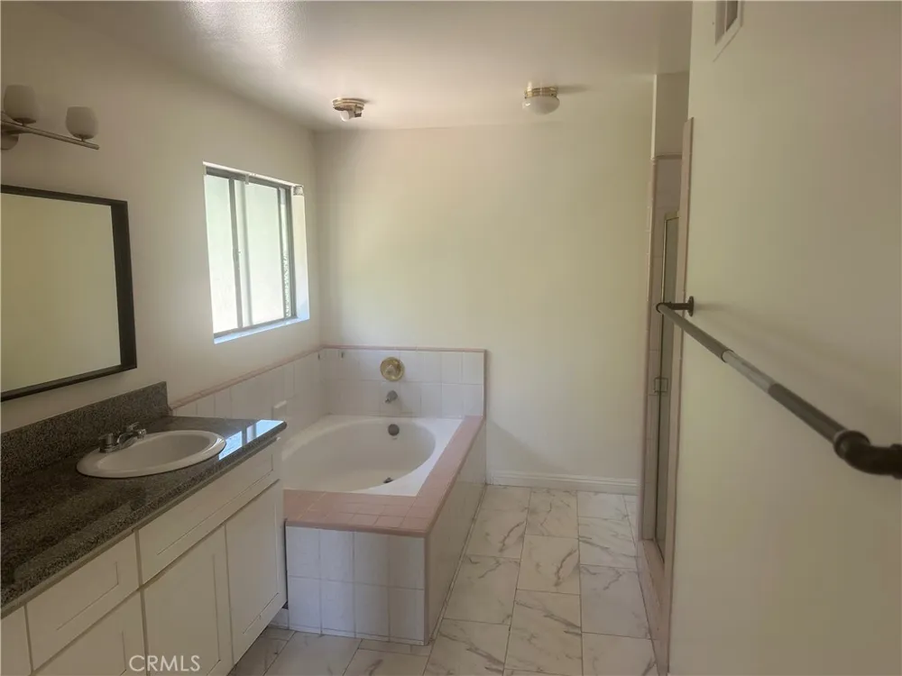 806 Alta Monrovia, CA 91016