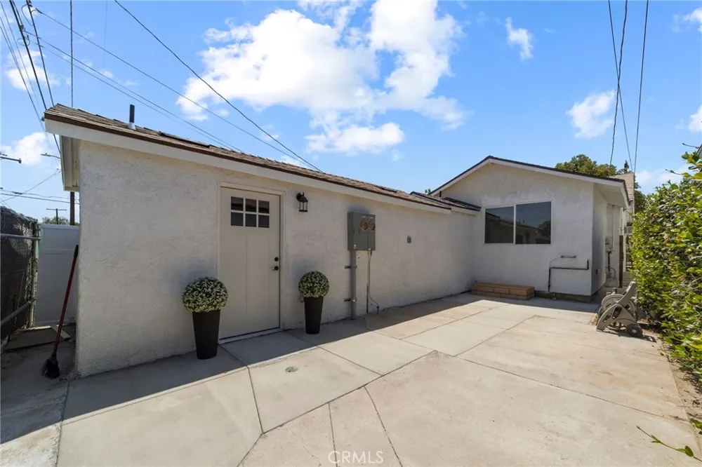 308 Pasadena Avenue Azusa, CA 91702