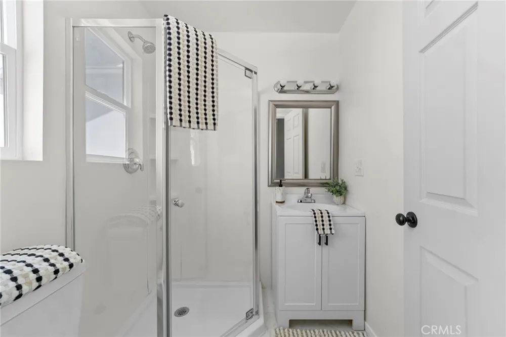 308 Pasadena Avenue Azusa, CA 91702