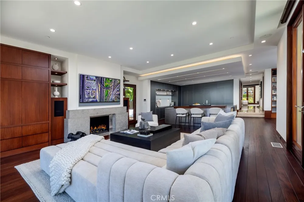 9 Sailcrest Newport Coast, CA 92657