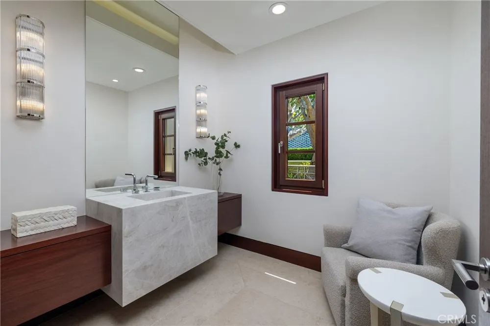 9 Sailcrest Newport Coast, CA 92657