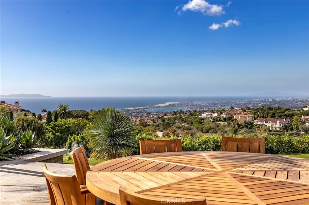 9 Sailcrest Newport Coast, CA 92657