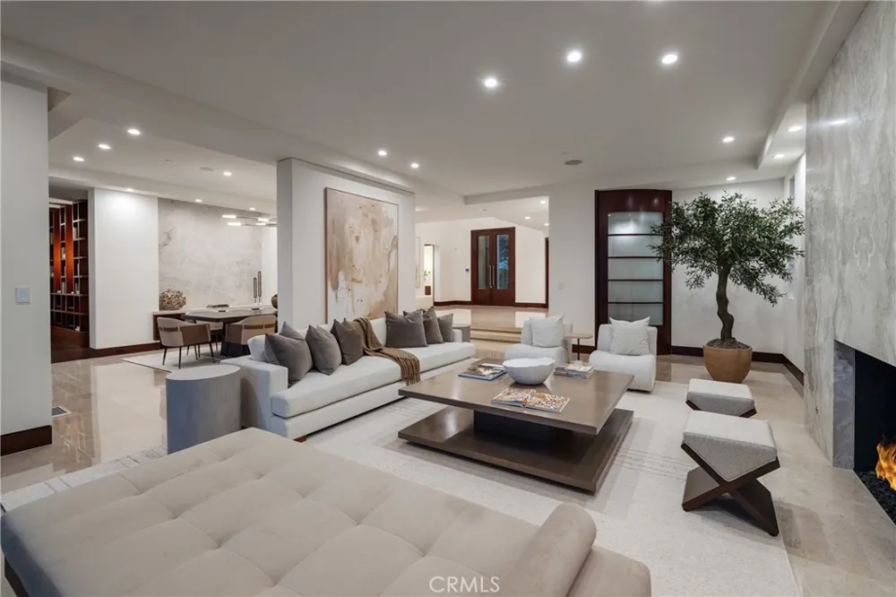 9 Sailcrest Newport Coast, CA 92657