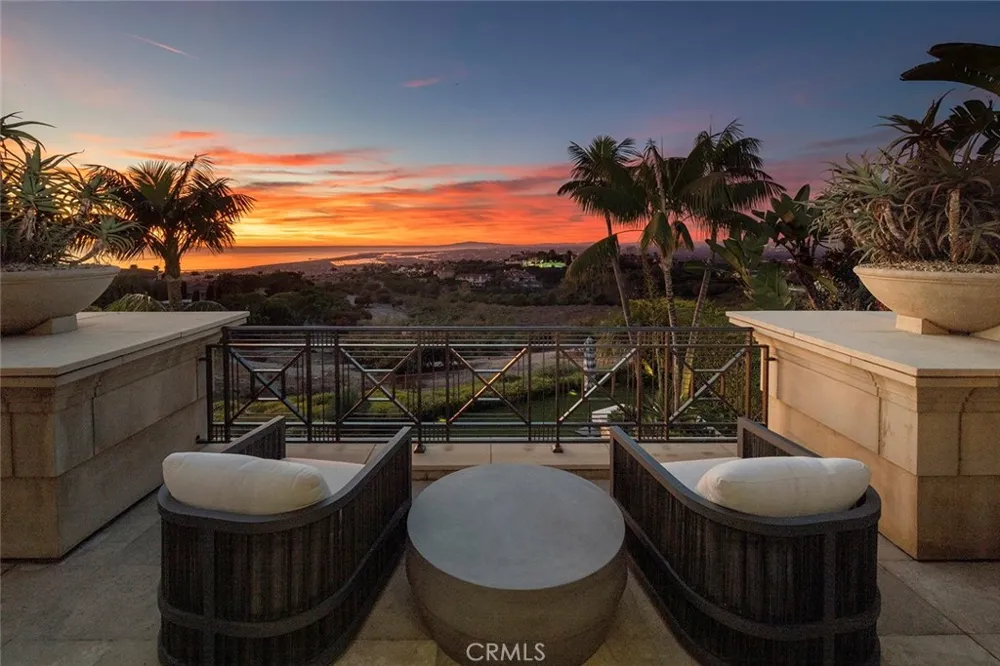 9 Sailcrest Newport Coast, CA 92657
