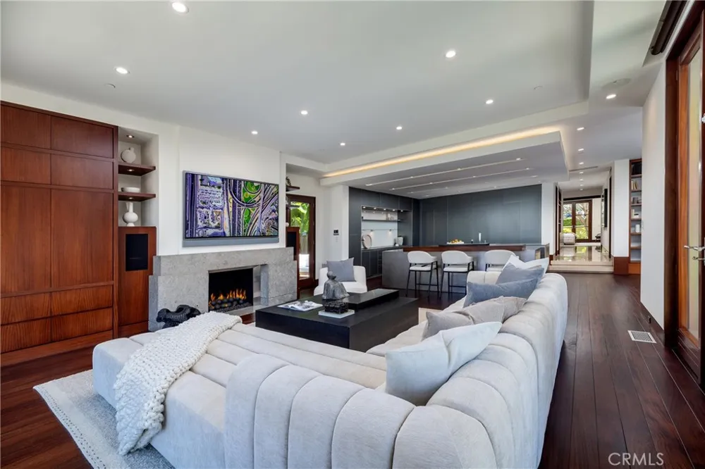 9 Sailcrest Newport Coast, CA 92657