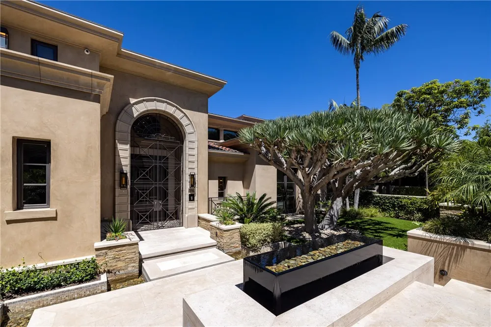 9 Sailcrest Newport Coast, CA 92657