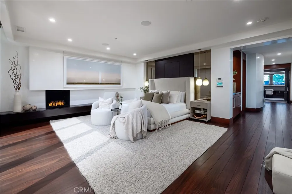 9 Sailcrest Newport Coast, CA 92657