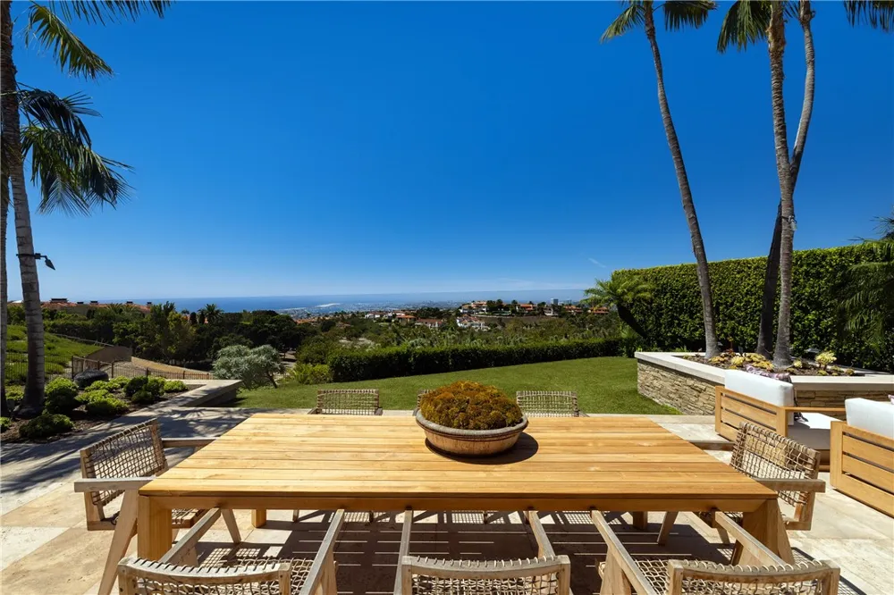 9 Sailcrest Newport Coast, CA 92657