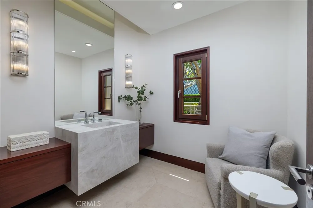 9 Sailcrest Newport Coast, CA 92657