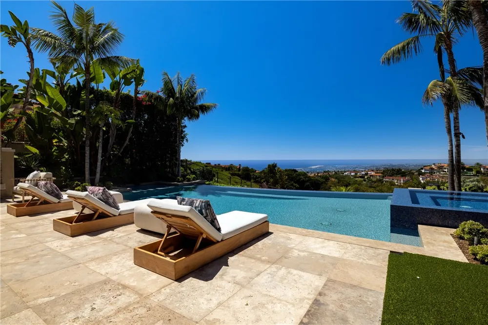 9 Sailcrest Newport Coast, CA 92657