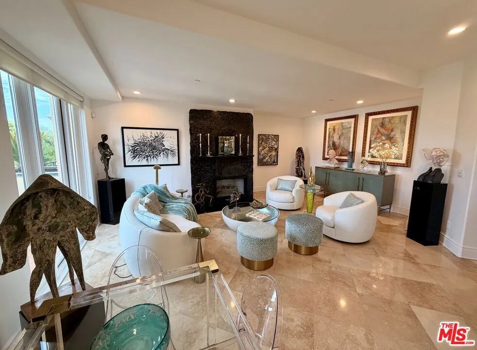 137 S Spalding Drive #401 Beverly Hills, CA 90212