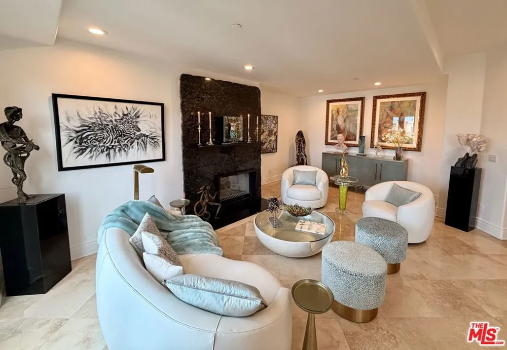 137 S Spalding Drive #401 Beverly Hills, CA 90212